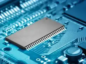 《董子健揭秘<刺杀小说家2>：角色重塑与银幕背后的震撼体验》