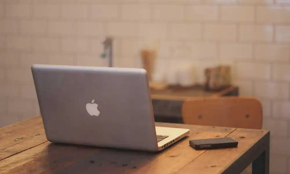 女性身材密码：体重与腰围的黄金比例揭秘