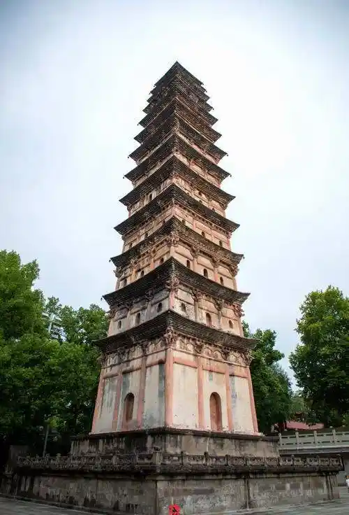 南充秘境曝光!这份攻略带你解锁嘉陵江畔绝美风景