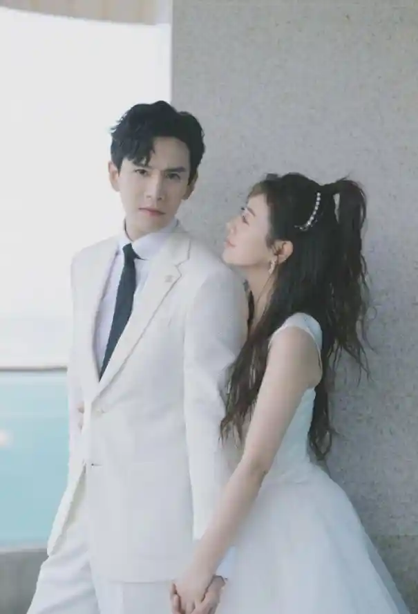 37岁高龄产子背后:小李琳为爱冒险,称此生最勇敢一搏