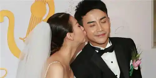 弦子李茂婚礼惊现鸳鸯浴求婚，甜蜜曝光引热议