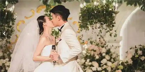 弦子李茂婚礼惊现鸳鸯浴求婚,甜蜜曝光引热议