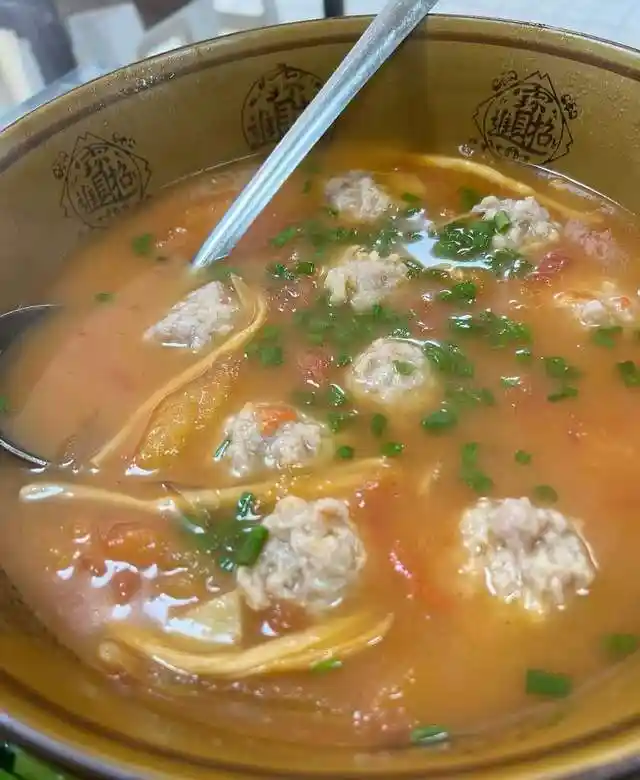 巷中藏味!渝中区这家川菜馆的酸辣美味让人停不下筷