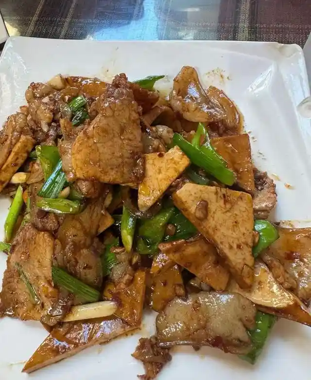 巷中藏味!渝中区这家川菜馆的酸辣美味让人停不下筷