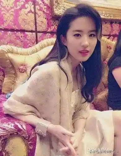 刘亦菲隐秘情史曝光:三段爱情背后你从未听说的故事