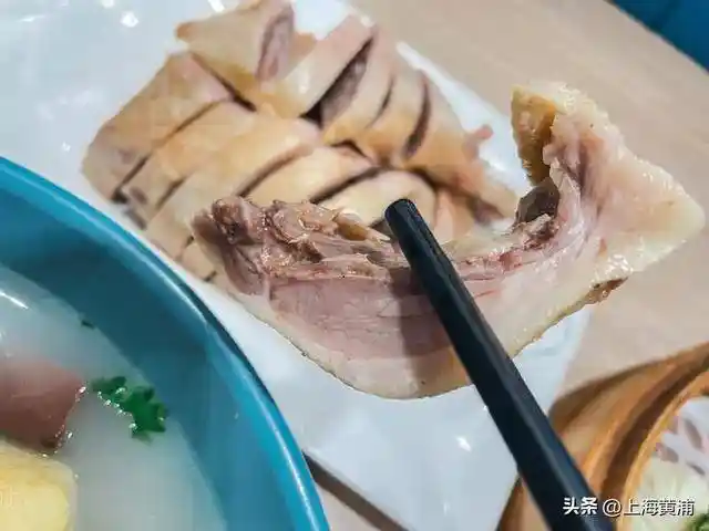 日售2000只!老字号盐水鸭成中秋顶流爆款