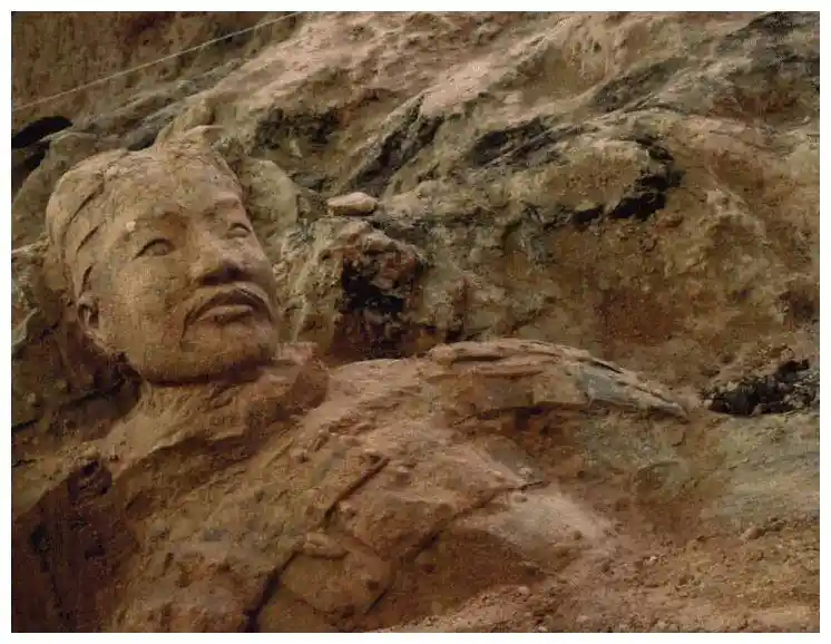 秦始皇陵惊现五大谜团,2002年考古大发现引爆全球关注