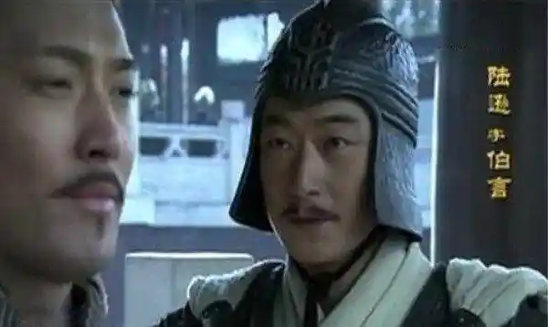 诸葛亮为何选择联吴伐魏?背后真相令人深思