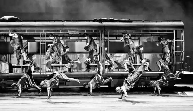 《铁道飞虎》首演:钢铁血脉铸就抗战传奇